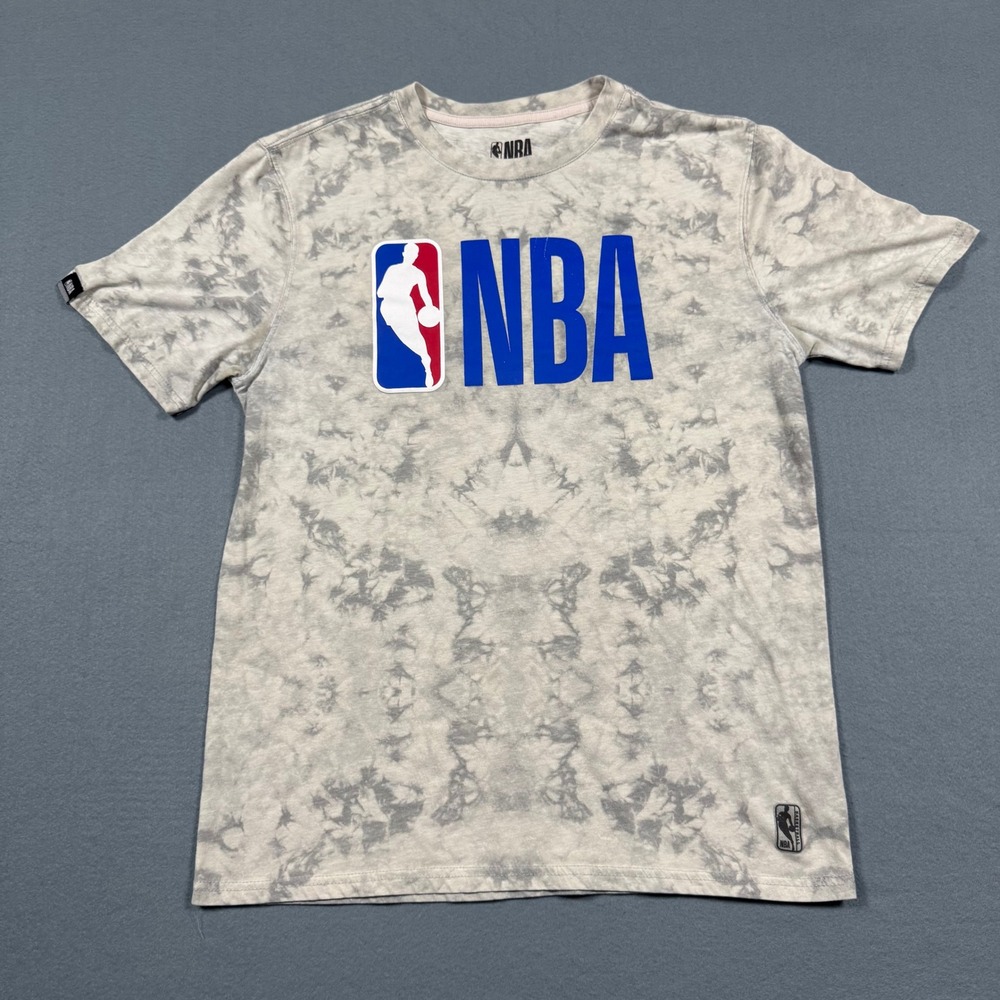 NBA Men Graphic Tie Dye T-Shirt Grey White Short Sleeve Crewneck Logo Tee Medium